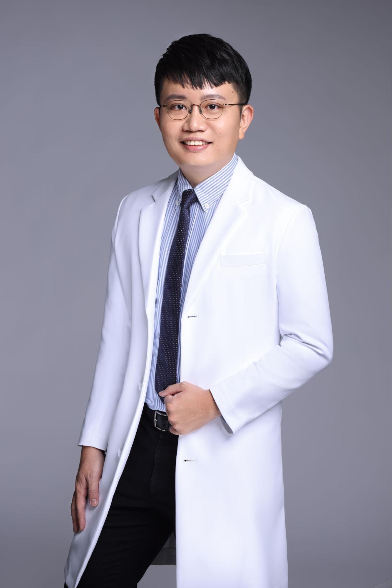 醫師 張智堯（Dr. Chih Yao Chang）